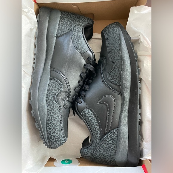 Nike Air Safari QS blackout triple black - Picture 4 of 4